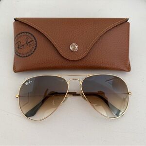 Gold Ray Ban classic aviators